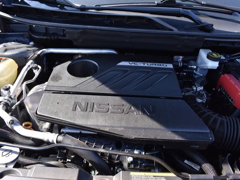 Used 2025 Nissan Rogue SV image 32