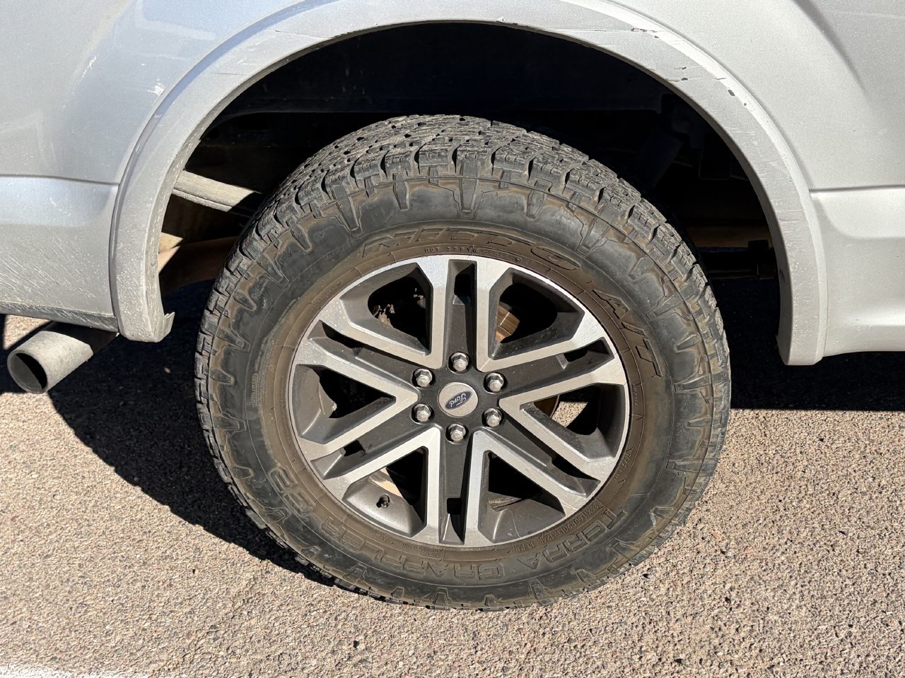 Used 2019 Ford F150 Lariat w/ Equipment Group 502A Luxury AWD/4WD image 10