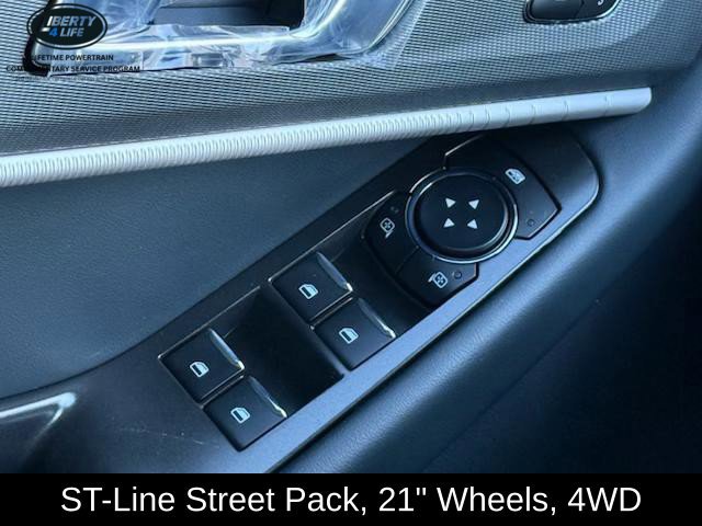 Used 2027 Ford Explorer ST-Line w/ Premium Package AWD/4WD image 34