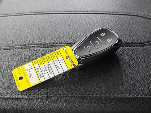 Used 2023 Chevrolet Traverse LT w/ LPO, Cargo Package image 28