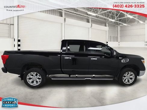 Used 2016 Nissan Titan SV image 6