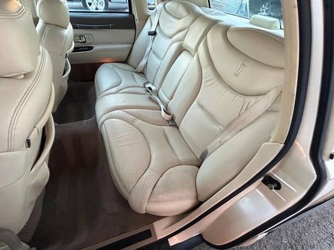 Used 1997 Lincoln Town Car Cartier image 18