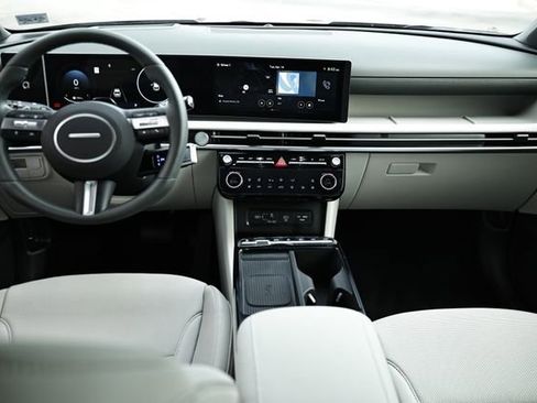 Certified 2025 Hyundai Tucson Limited AWD/4WD image 27