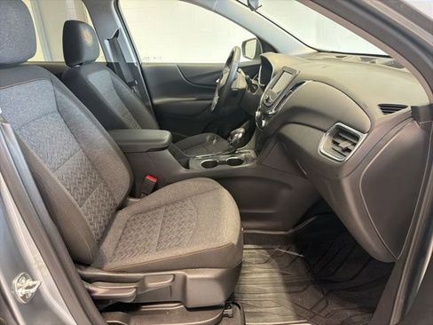 Certified 2024 Chevrolet Equinox LT w/ LPO, Floor Liner Package image 10
