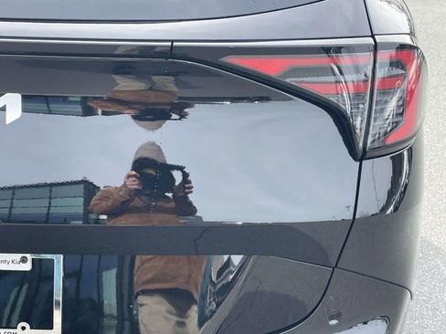 New 2026 Kia Sportage SX image 16