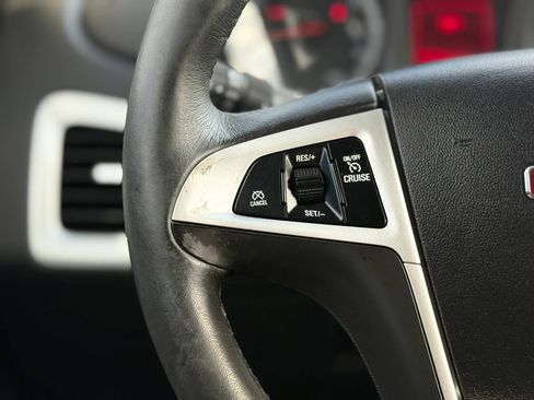 Used 2013 GMC Terrain SLE AWD/4WD image 32