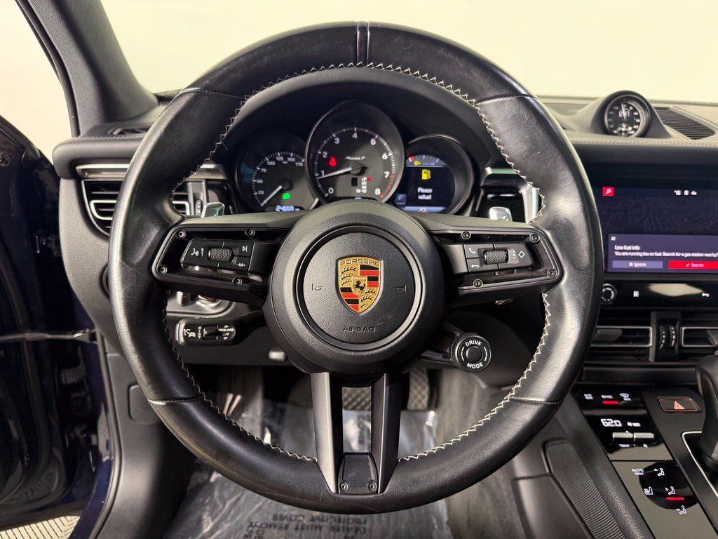 Certified 2023 Porsche Macan Turbo AWD/4WD image 26