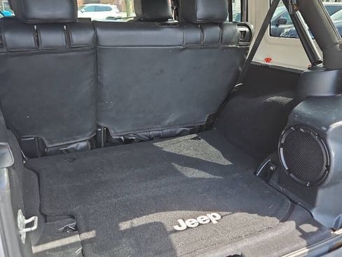 Used 2014 Jeep Wrangler Unlimited Sport w/ Quick Order Package 24S AWD/4WD image 7