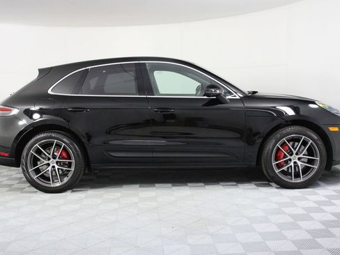Certified 2025 Porsche Macan S image 8