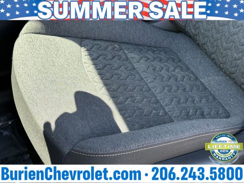 Used 2024 Chevrolet Equinox LT AWD/4WD image 11