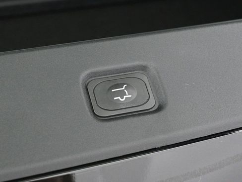 New 2025 Ford Expedition Active image 32