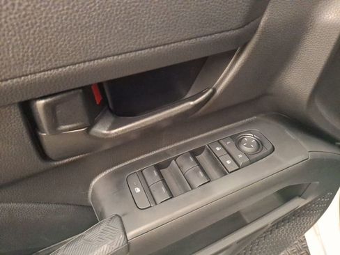 Used 2025 Toyota Tacoma SR5 image 14