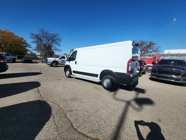 Used 2025 RAM ProMaster 2500 w/ U-Haul Equipment Group FWD image 29