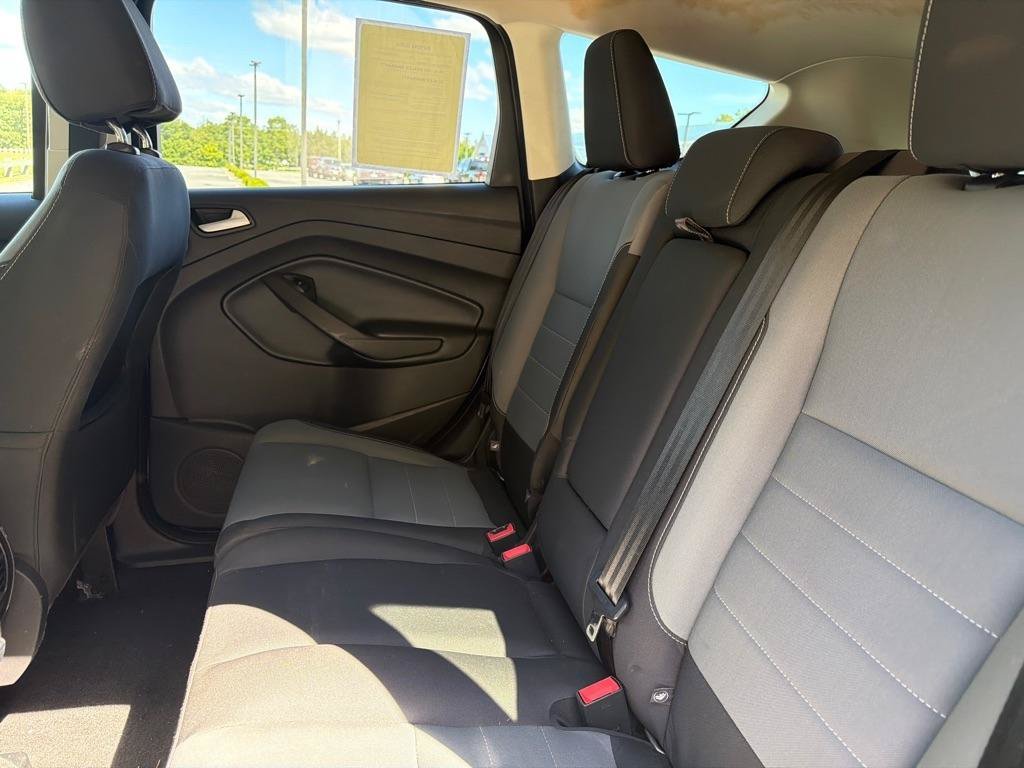 Used 2016 Ford Escape SE w/ Equipment Group 201A AWD/4WD image 11