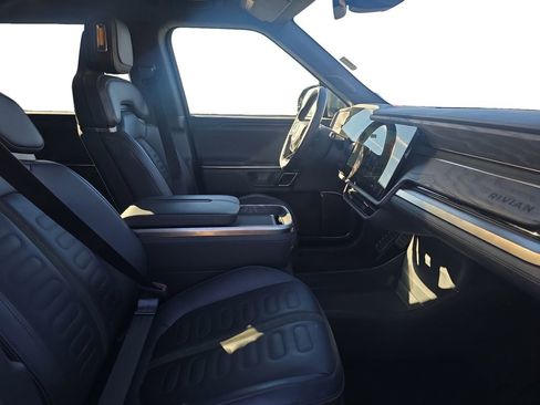 Used 2022 Rivian R1S Launch Edition image 16