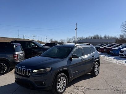 Used 2019 Jeep Cherokee Latitude w/ Popular Appearance Group