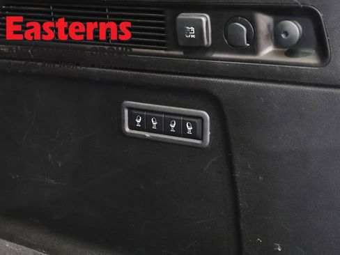 Used 2024 Jeep Wagoneer L Series II RWD image 29