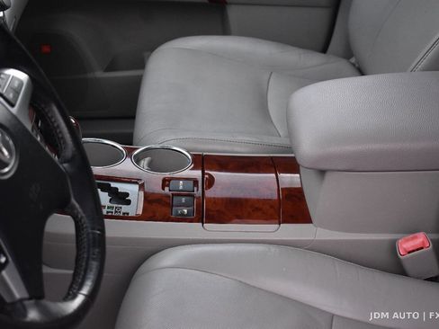 Used 2012 Toyota Highlander Limited w/ Tow Pkg AWD/4WD image 24