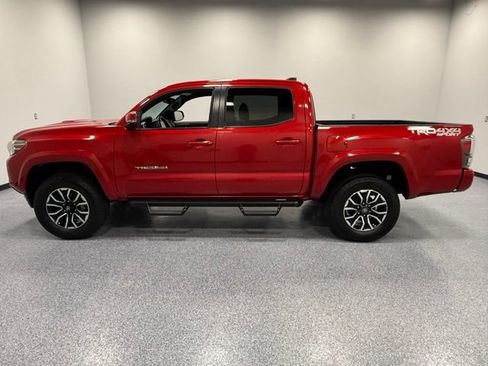 Used 2023 Toyota Tacoma TRD Sport w/ Advanced Technology Package AWD/4WD image 6