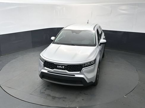 Certified 2022 Kia Sorento LX FWD image 30