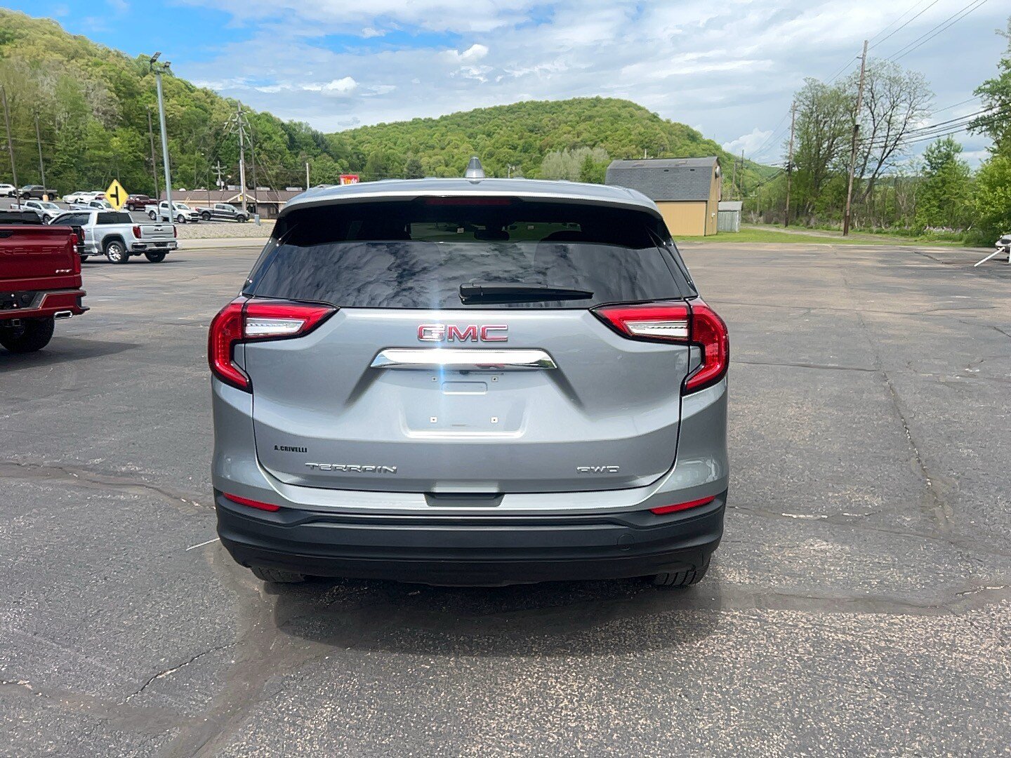 Used 2023 GMC Terrain SLE AWD/4WD image 6