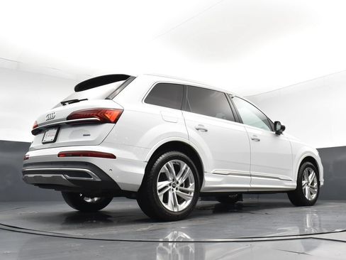 Used 2023 Audi Q7 3.0T Premium Plus AWD/4WD image 22