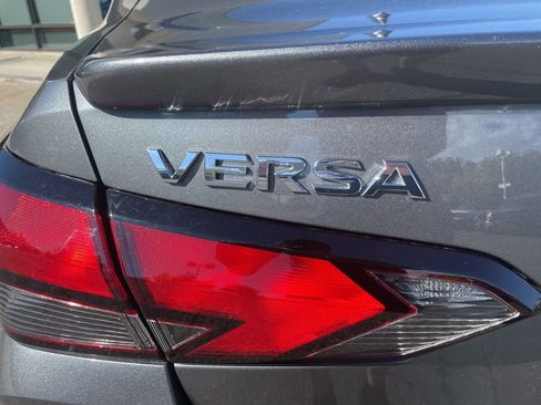 New 2025 Nissan Versa SR w/ Trunk Package image 38