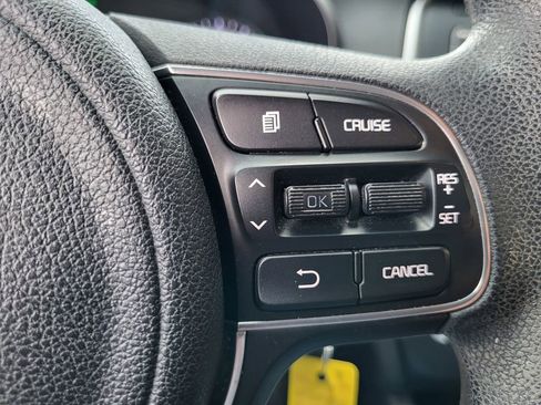 Used 2017 Kia Optima LX image 29