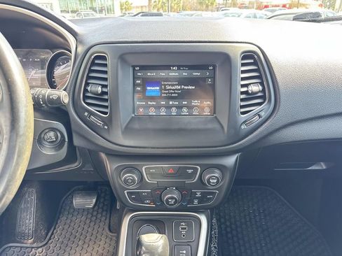 Used 2019 Jeep Compass Latitude w/ Cold Weather Group image 25