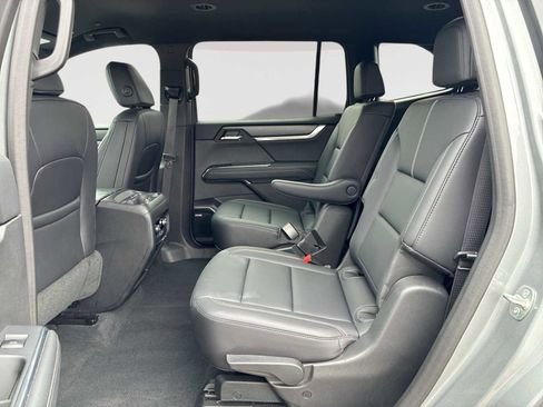 Certified 2025 GMC Acadia Elevation w/ Elevation Premium Package image 25