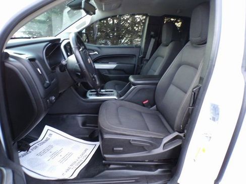 Used 2021 Chevrolet Colorado LT w/ Fleet Safety Package image 11