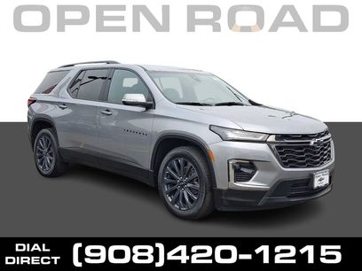 Used 2023 Chevrolet Traverse RS