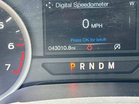 Used 2020 Ford F150 XLT w/ Equipment Group 302A Luxury AWD/4WD image 26