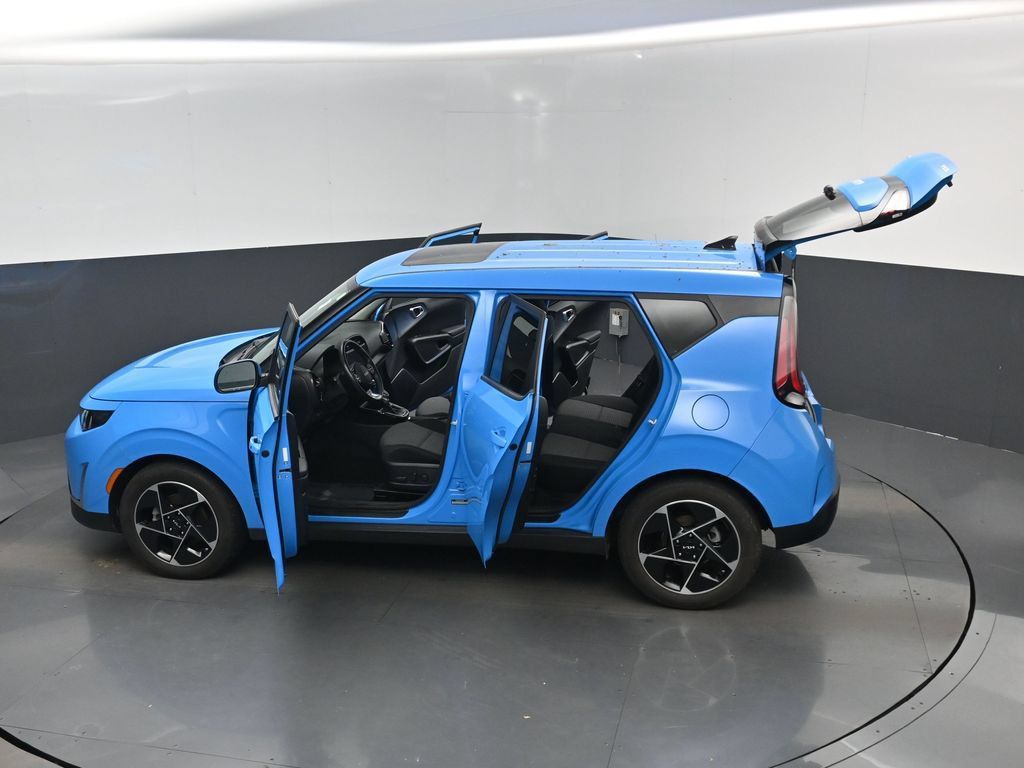 Used 2023 Kia Soul EX FWD image 17