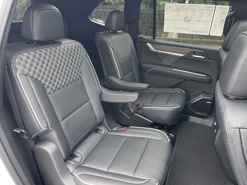 New 2026 GMC Acadia Denali w/ Super Cruise Package image 63