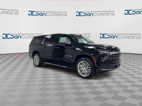 New 2026 Chevrolet Suburban Premier AWD/4WD image 2