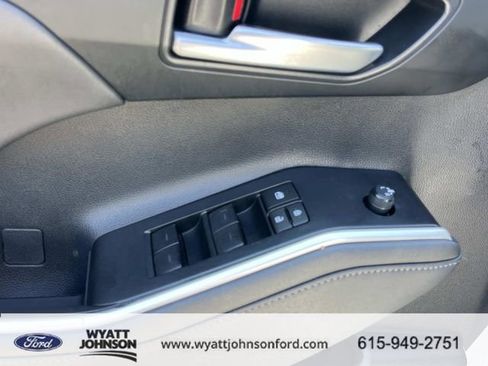 Used 2023 Toyota Highlander XLE image 29