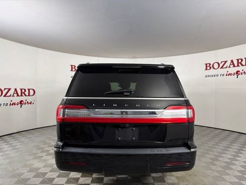 Used 2018 Lincoln Navigator L Reserve w/ Technology Package AWD/4WD image 12
