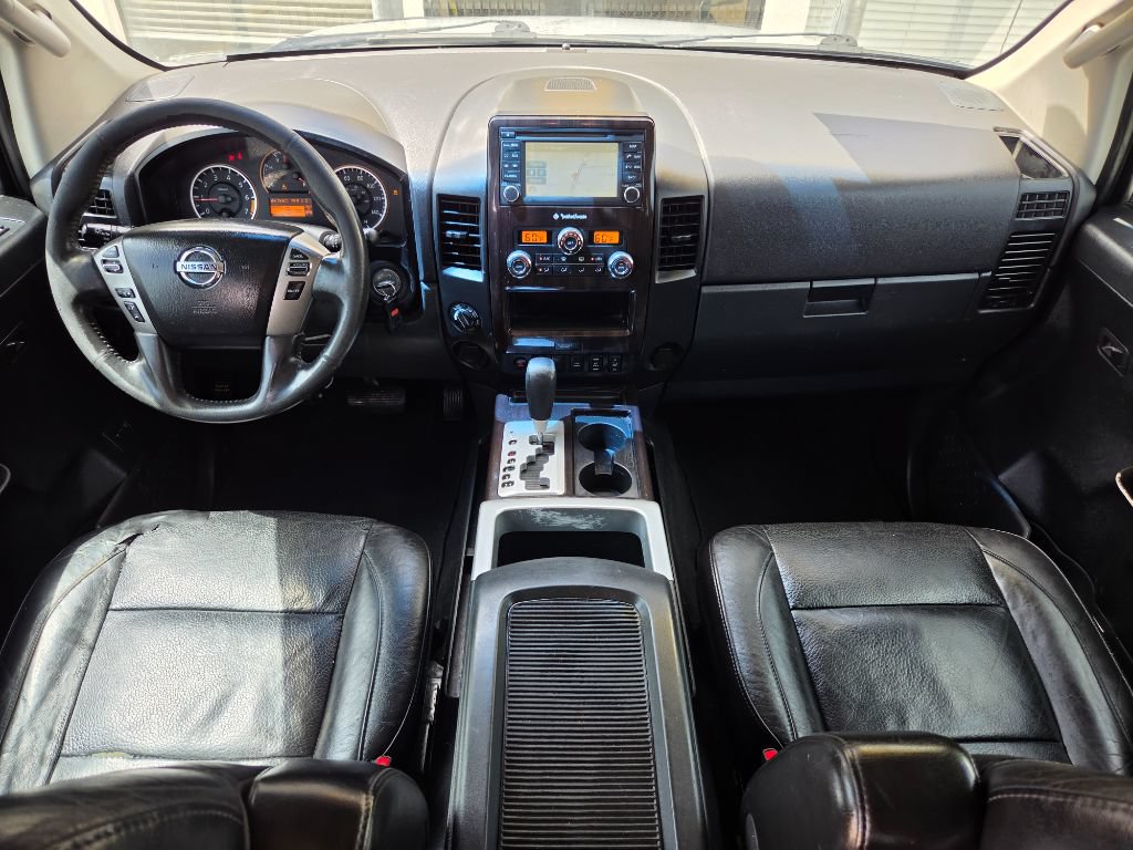Used 2014 Nissan Titan SL AWD/4WD image 30