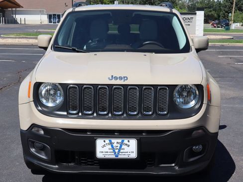 Used 2015 Jeep Renegade Latitude w/ Popular Equipment Group AWD/4WD image 12