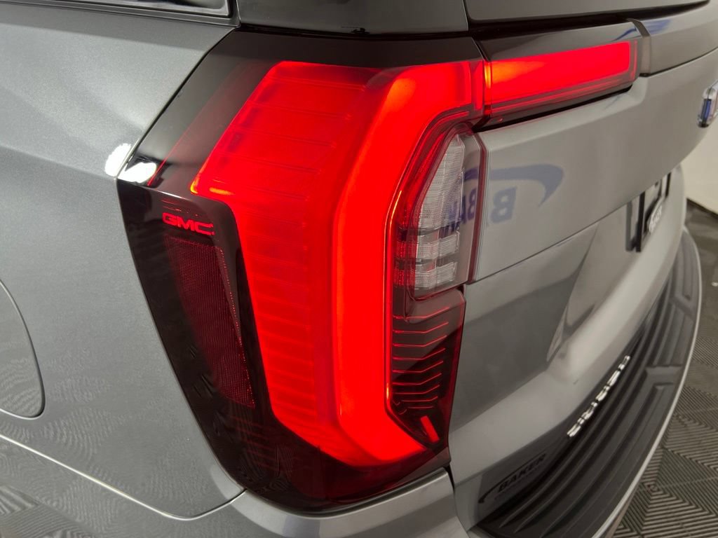 Used 2025 GMC Yukon XL AT4 Ultimate w/ LPO, Floor Liner Package AWD/4WD image 34