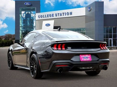 Used 2024 Ford Mustang GT Premium image 3