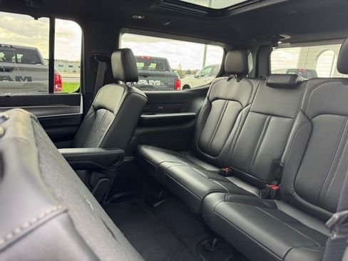 New 2026 Jeep Grand Wagoneer Limited AWD/4WD image 32