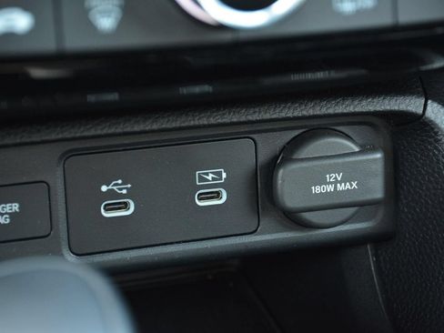 Used 2025 Honda Civic Sport image 25
