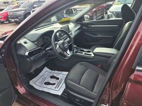 Used 2023 Nissan Altima 2.5 SV image 24