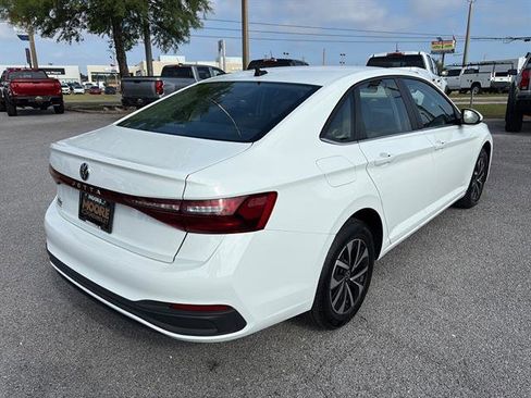 Used 2025 Volkswagen Jetta S FWD image 5