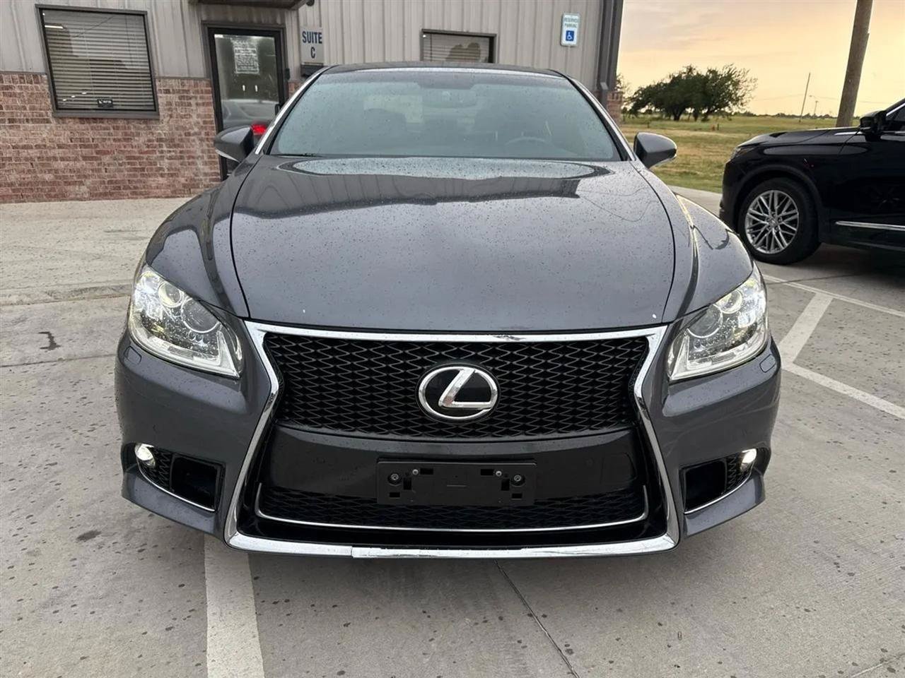 Used 2015 Lexus LS 460 w/ F Sport Package RWD image 6