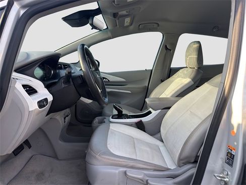 Used 2017 Chevrolet Bolt Premier w/ Driver Confidence II Package image 9