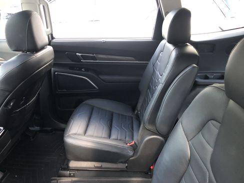 Used 2022 Kia Telluride SX w/ SX Prestige Package AWD/4WD image 11