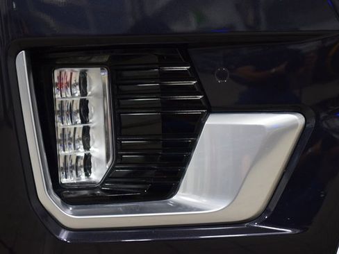 Used 2024 GMC Yukon XL Denali image 14